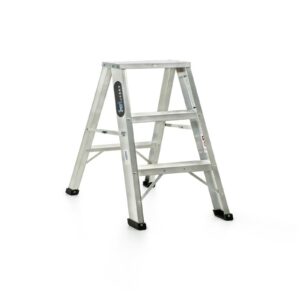 ESCALERA DE ALUMINIO 2 PELDANO 3 PASOS T-1 INDUSTRIAL CAP 180 KILOS CON PLATAFORMA (HT1312N)